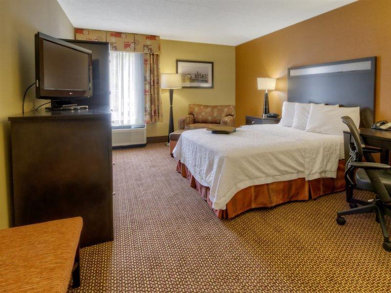 Hampton Inn Pittsburgh/West Mifflin Exterior photo